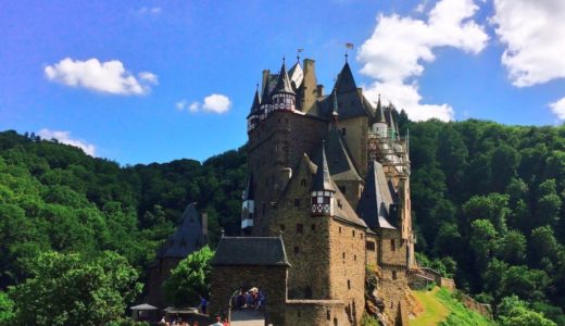 【ドイツ三大美城】エルツ城（Burg Eltz）への行き方は車？バス？徒歩でハイキング？写真付きで詳しくご紹介！